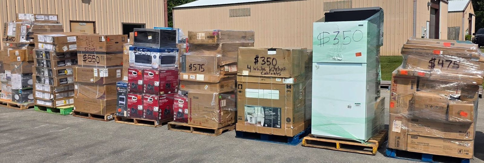 Pallet Empire wholesale merchandise photograph