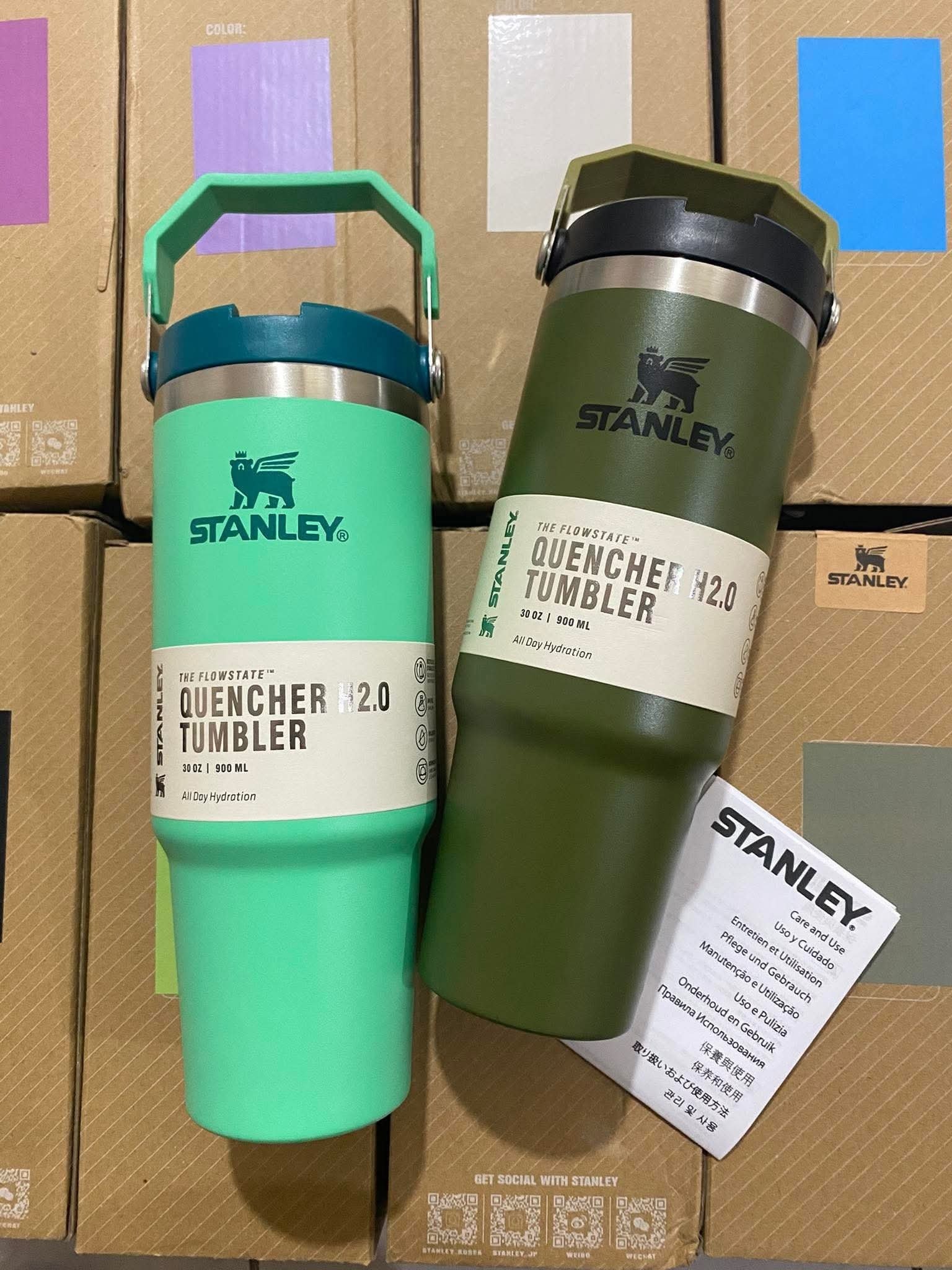 Green and olive Stanley Quencher H2.0 tumblers in assorted-color wholesale lot
